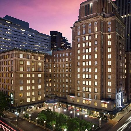 Отель Courtyard Houston Downtown Convention Center Экстерьер фото
