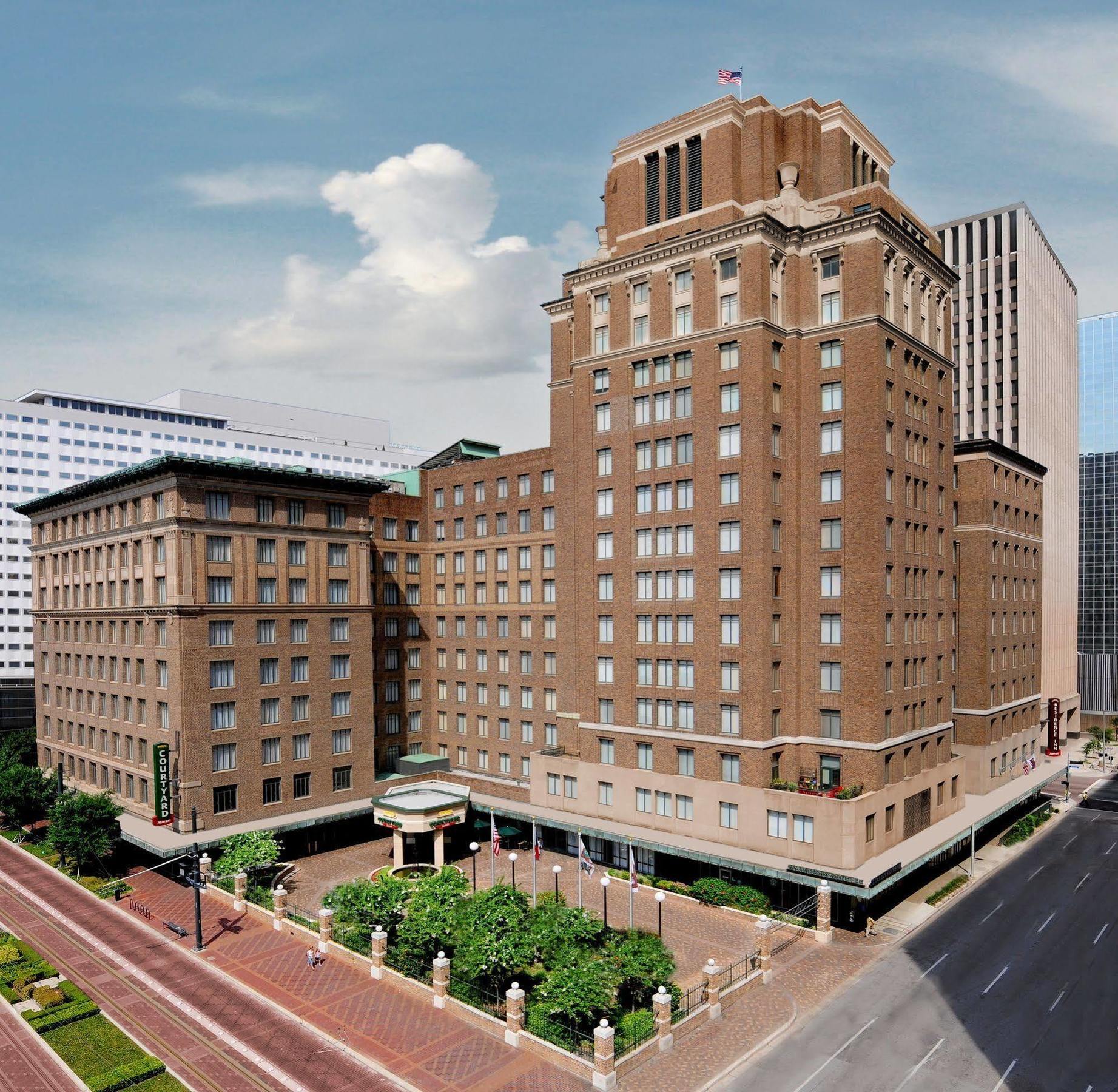 Отель Courtyard Houston Downtown Convention Center Экстерьер фото